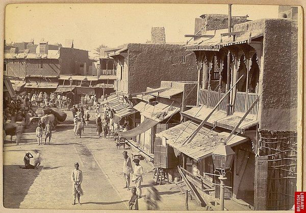 Karachi_city_street_view_in_1890.jpg