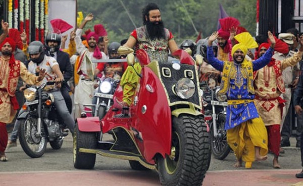 gurmeet-ram-rahim-msg3-ap_650x400_81503492574.jpg
