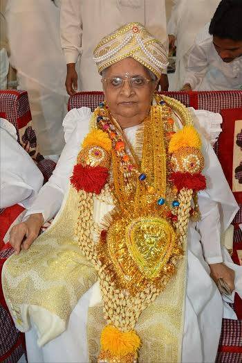 Ishu Dadi -crowned.jpg